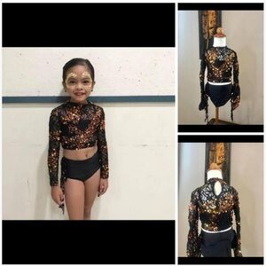 CUSTOM DANCEWEAR 2 piece COSTUME SIZE YOUTH Small size 6/7